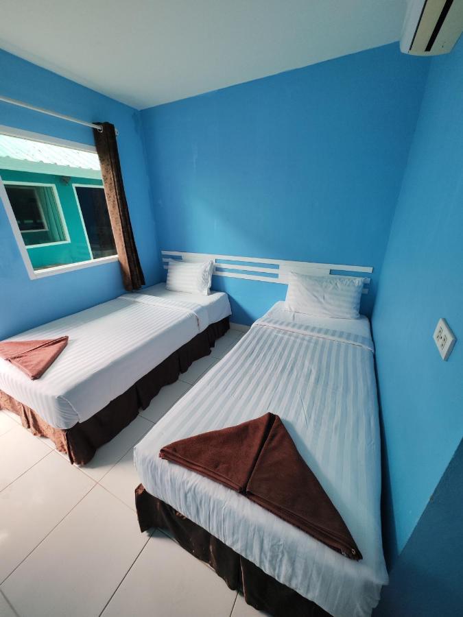 Ocean Club Hostel Phi Phi Don