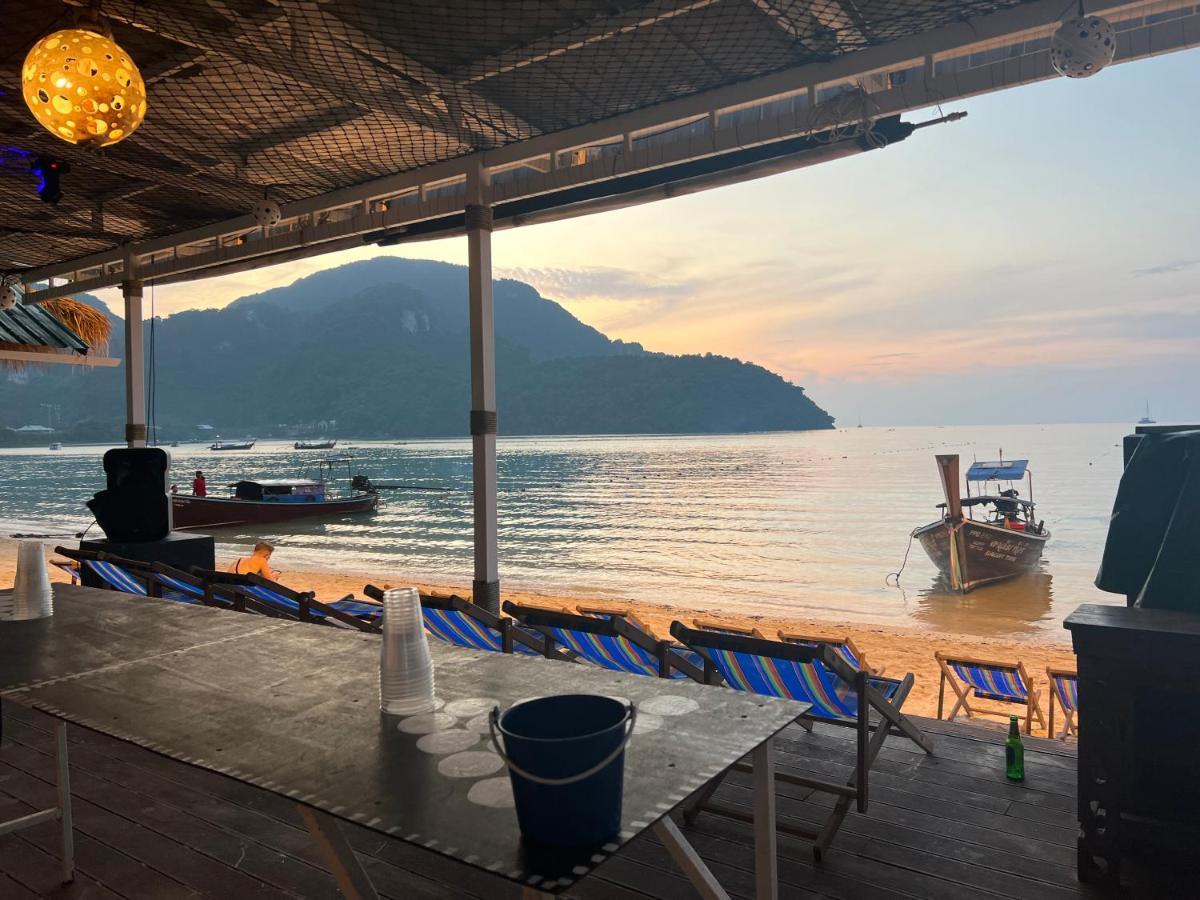 Ocean Club Hostel
